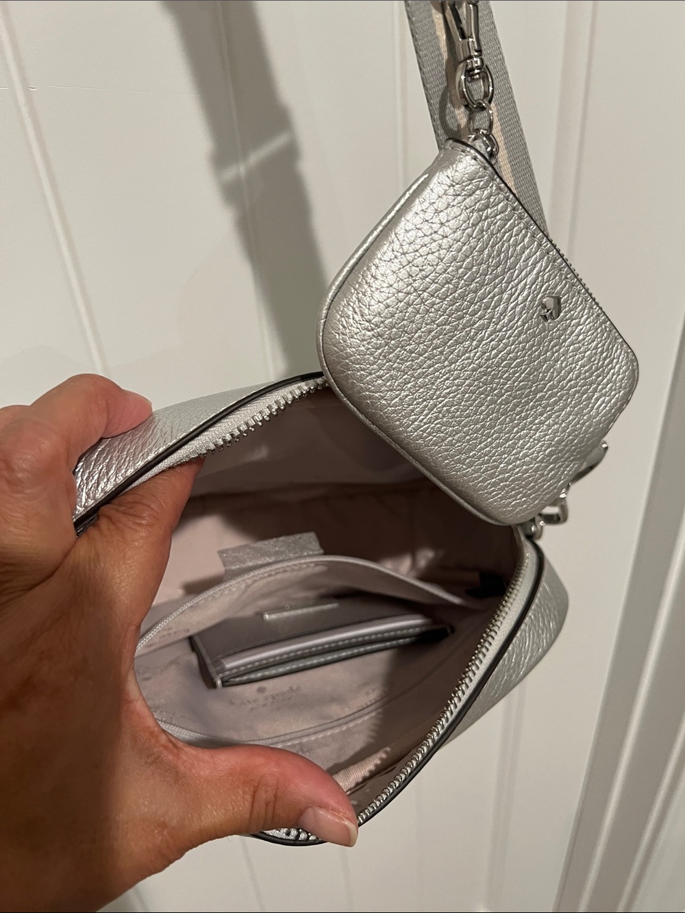 kate spade ♠️ Silver Pebbled Crossbody Camera Purse-strap w/ wallet & coin purse - Picture 12 of 16